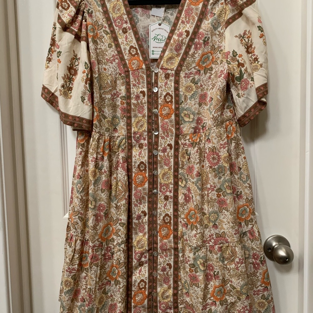 Boho Floral Button-Front Tiered Dress in Cream, Orange & Pink NWT - Picture 2 of 6